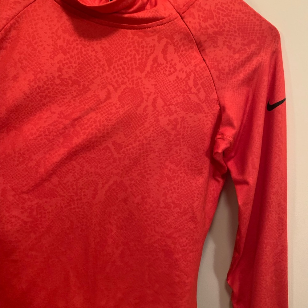 Nike active sweater snake print